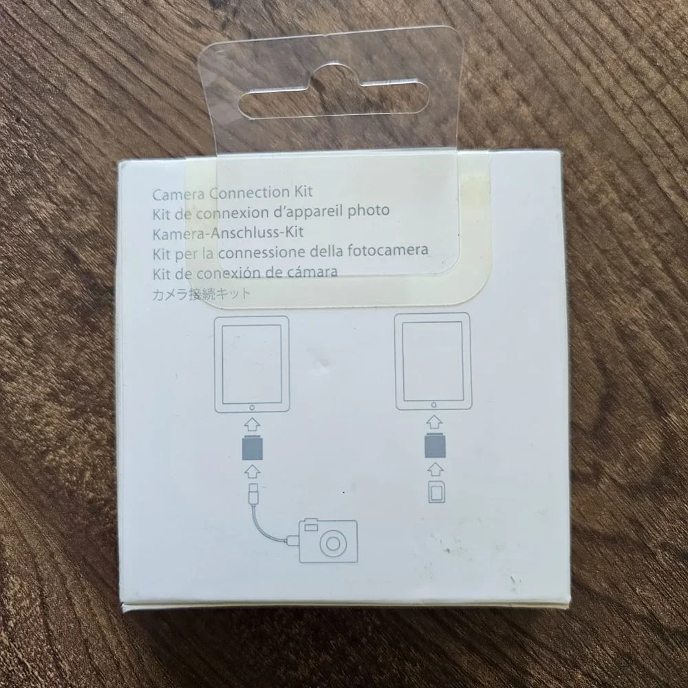 NIB MC531ZM/A Apple iPad & iPad 2 Camera Connection Kit